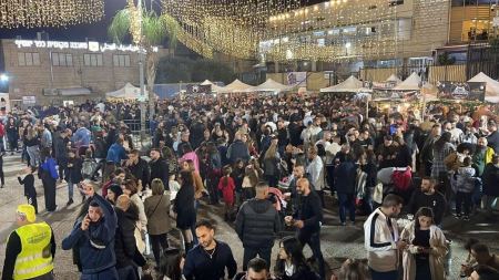 شرطة لواء الساحل تواكب ضمان أمن وسلامة 60,000 محتفل في عيد الميلاد المجيد في كفر ياسيف